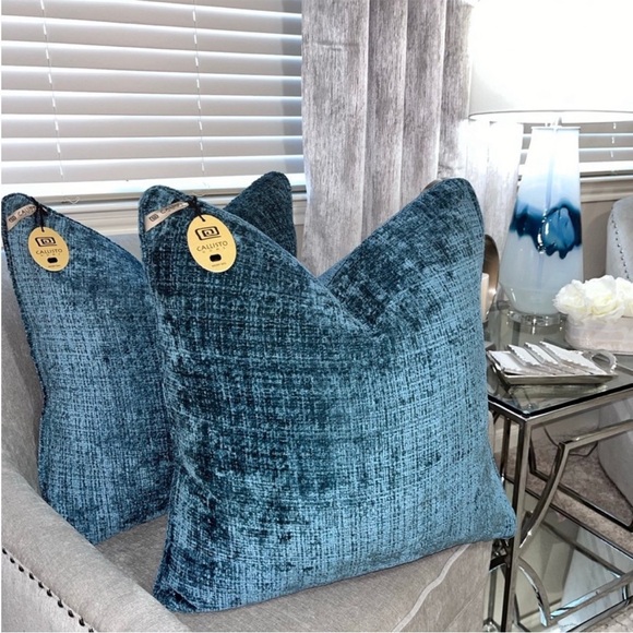 1- NWT CALLISTO HOME DECORATIVE THROW PILLOW (Read description for details) - Picture 7 of 10